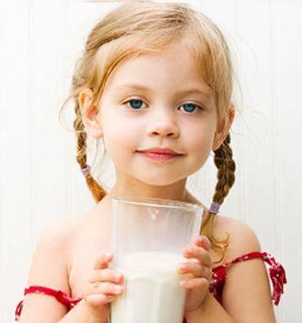 Молоко - прекрасный продукт для ребенка правила детского питания